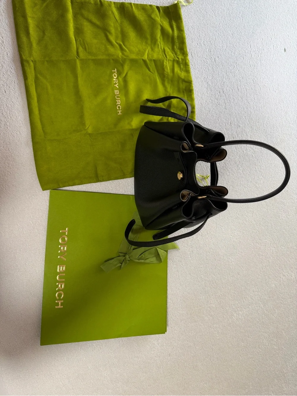 Tory Burch Black romy bucket bag